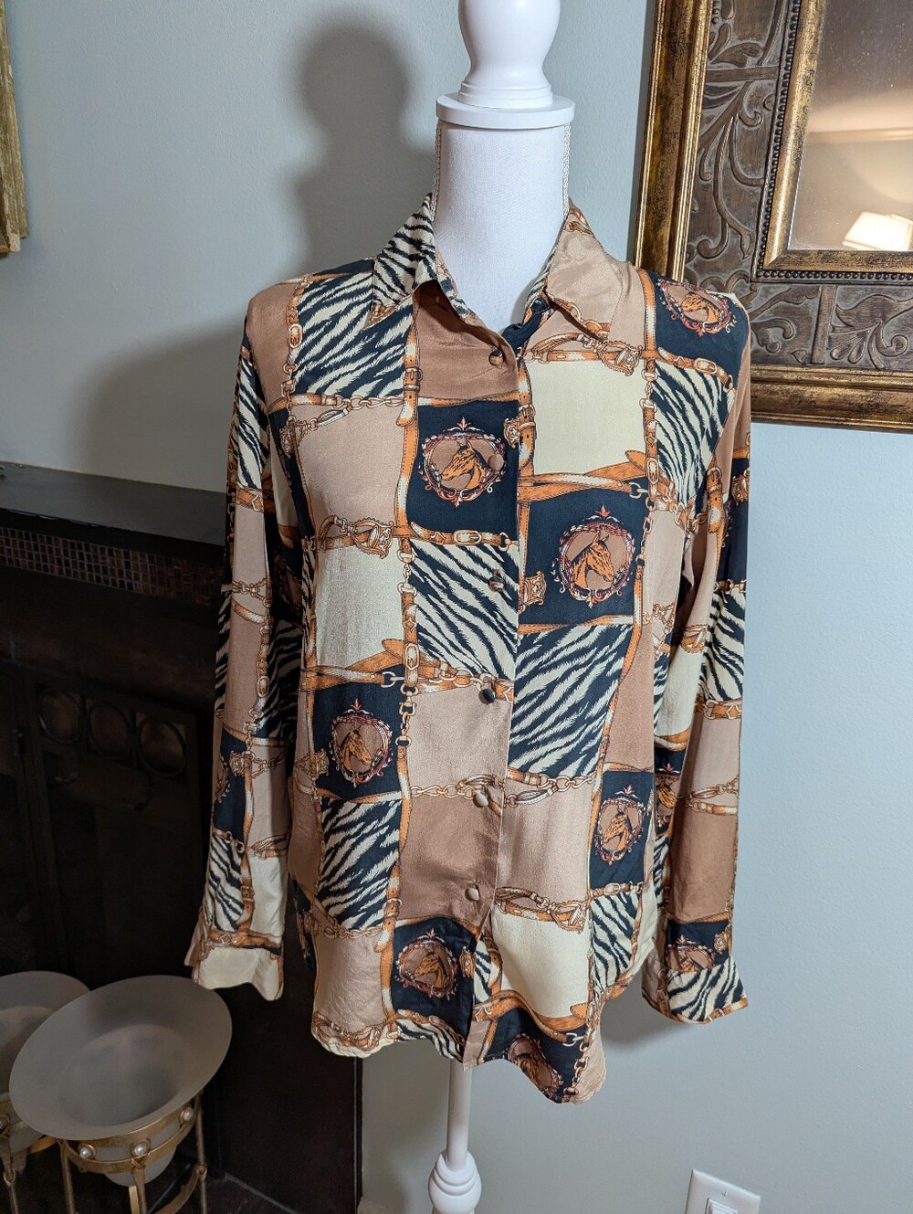 Vintage 80s/90s Womens Medium Silk Equestrian Horse Print Button Up Blouse Brown